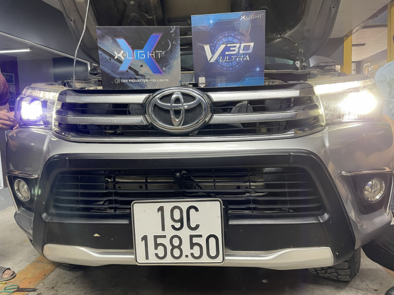 Độ đèn nâng cấp ánh sáng Nâng cấp combo bi led X-Light V30 Ultra 2022 & bi gầm X-Light F10 cho xe Toyota Hilux